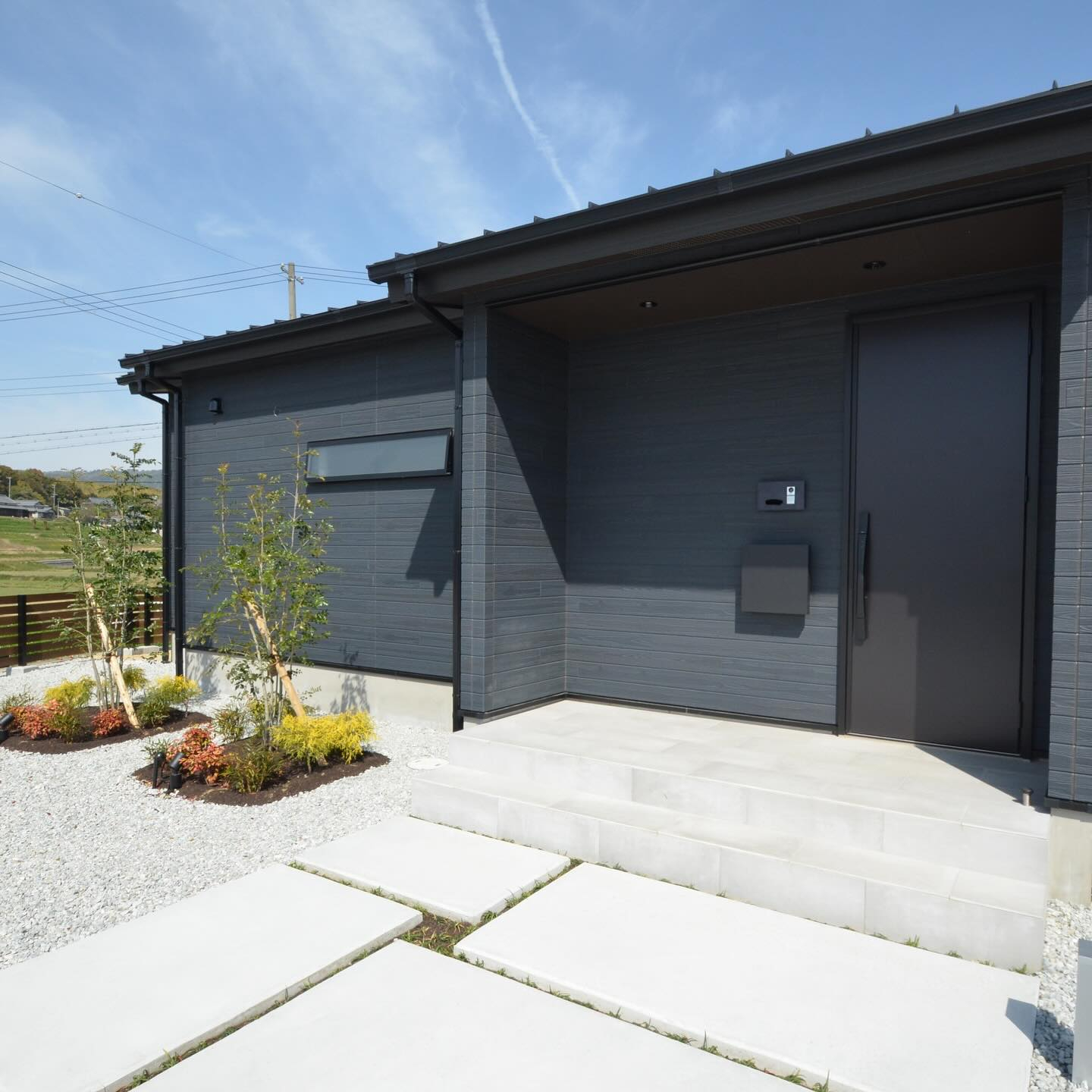 『玄関アプローチ』施工事例のご紹介です👏