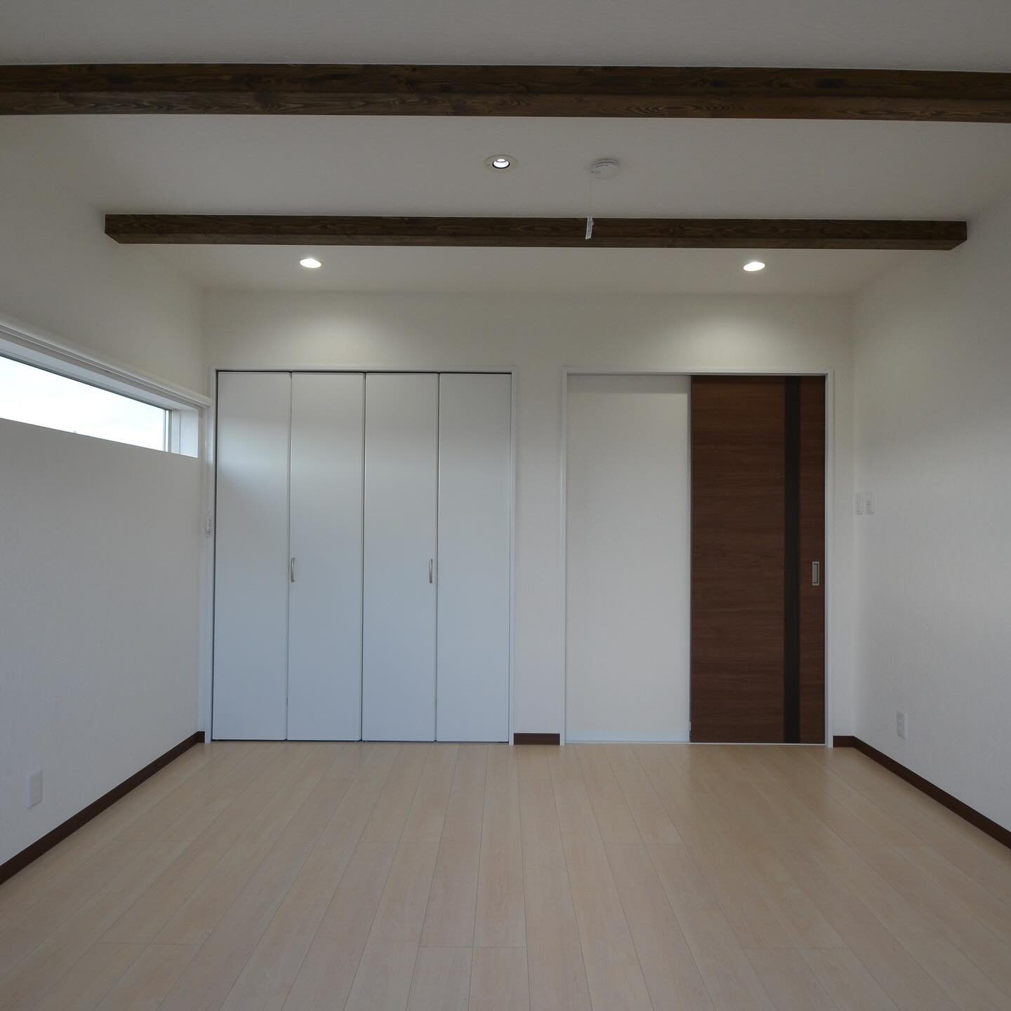 『シンプルモダンなお家』からroom tourのご紹介です...