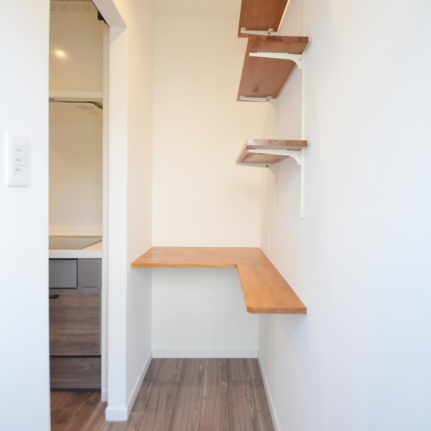 バーンドアがお洒落なパントリー🌟