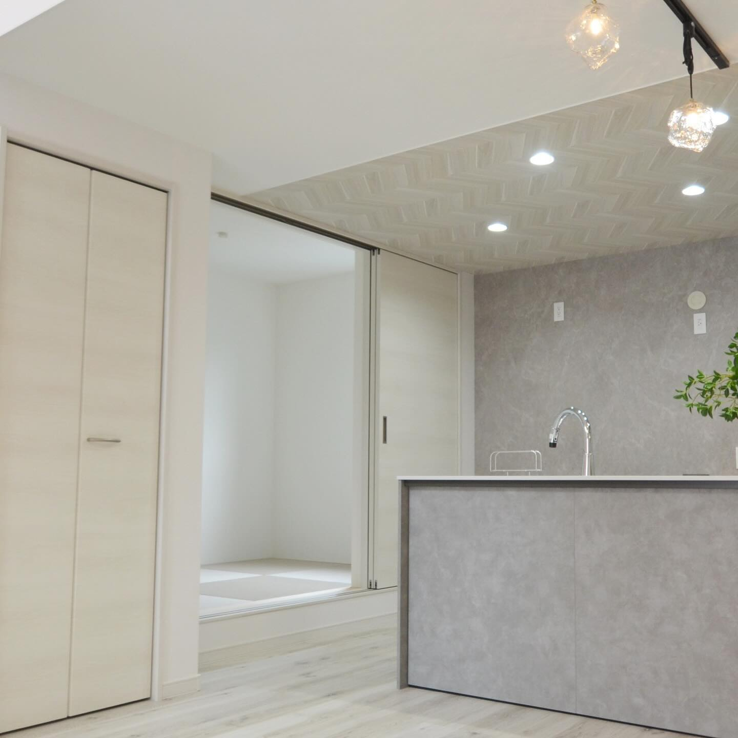 LDKには小上がりの畳コーナーを設けました😊ちょっとしたくつ...