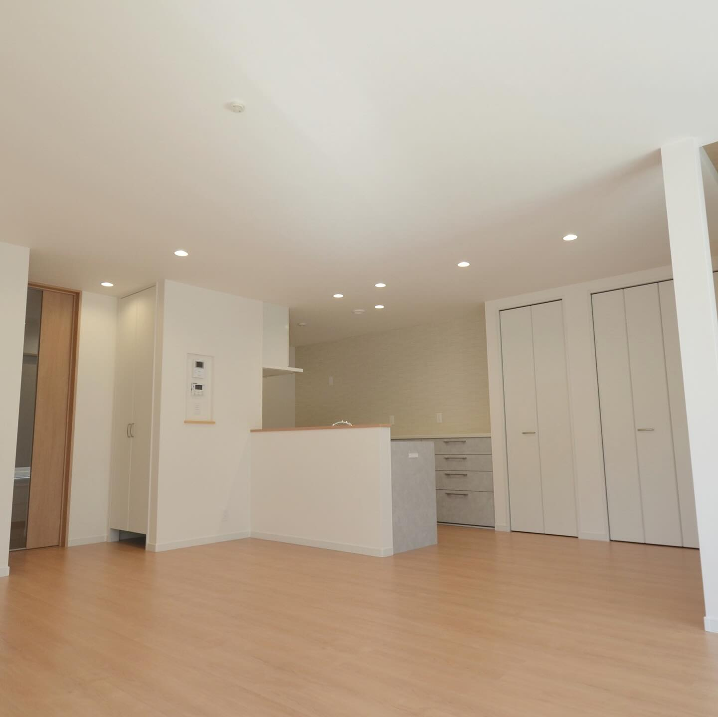 淡い色味が可愛らしい雰囲気のキッチン🤍✨